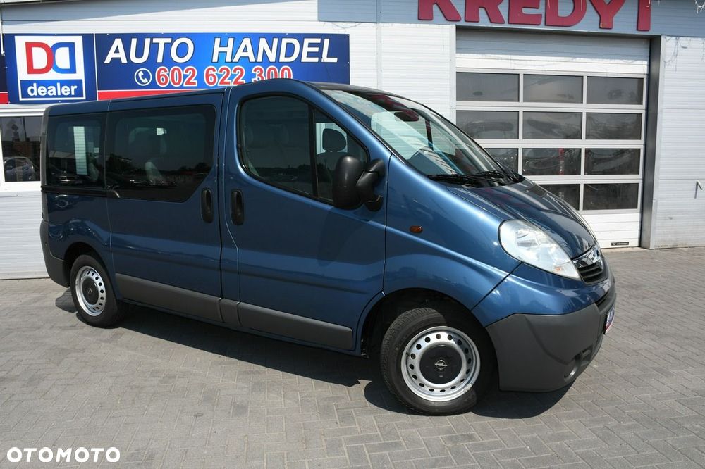 Opel Vivaro - 8