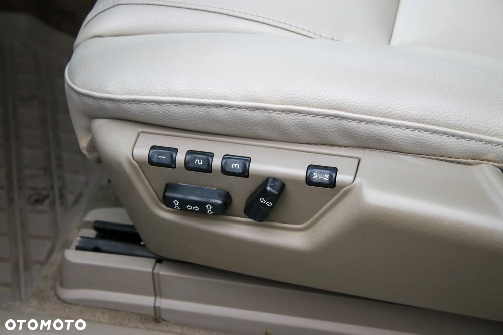 Volvo XC 90 2.9 T6 Momentum - 34
