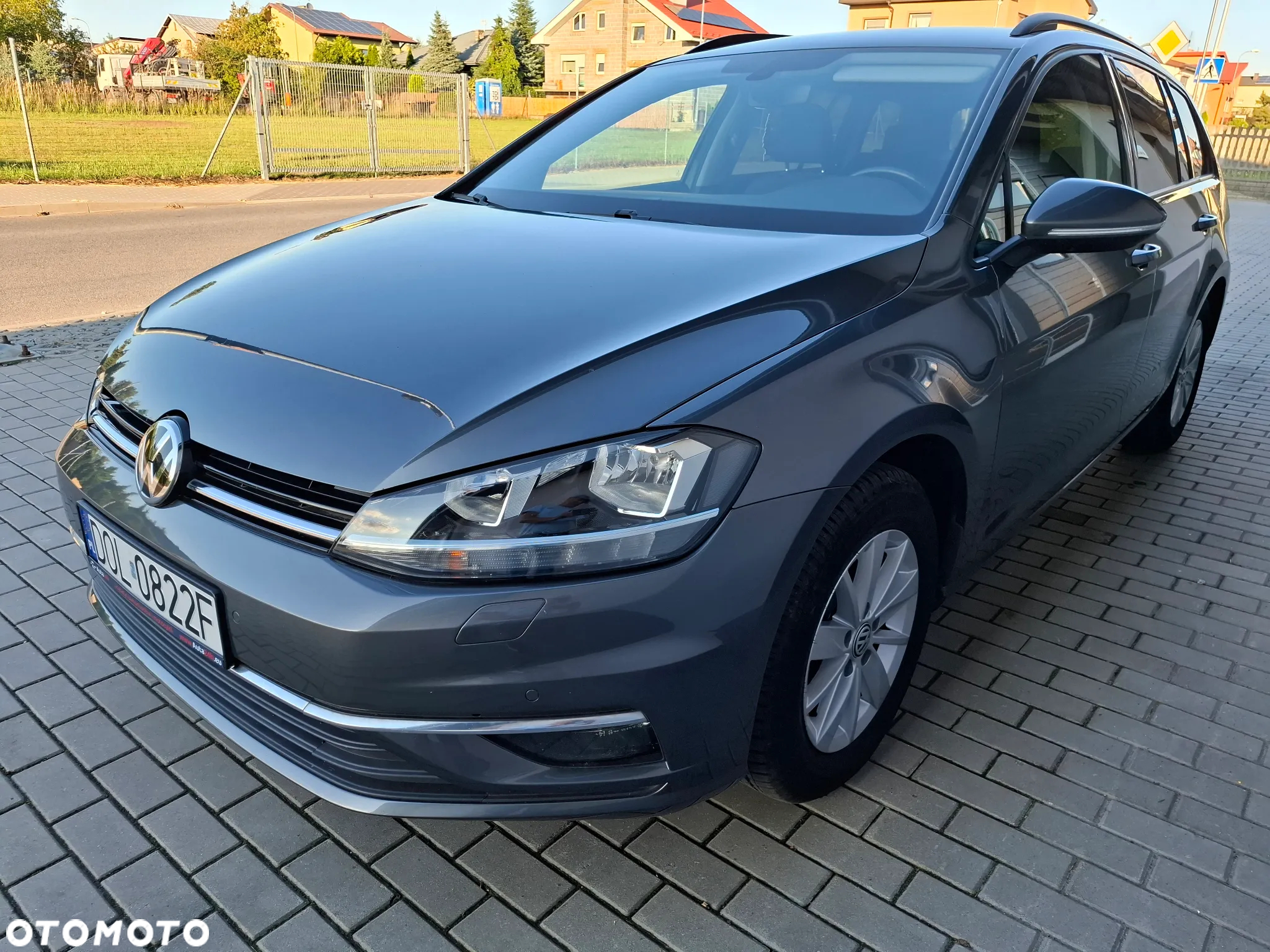 Volkswagen Golf Variant 1.4 TSI BlueMotion Technology DSG Comfortline - 8