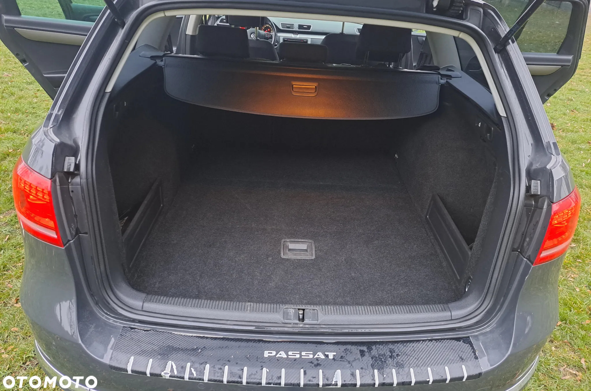 Volkswagen Passat 2.0 TDI Comfortline - 12