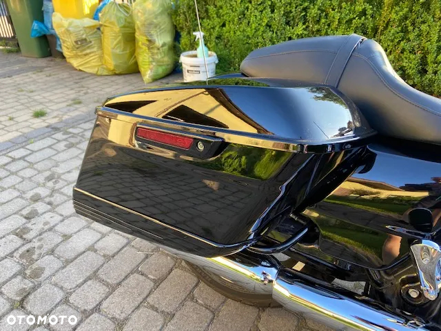 Harley-Davidson Touring Road Glide - 16
