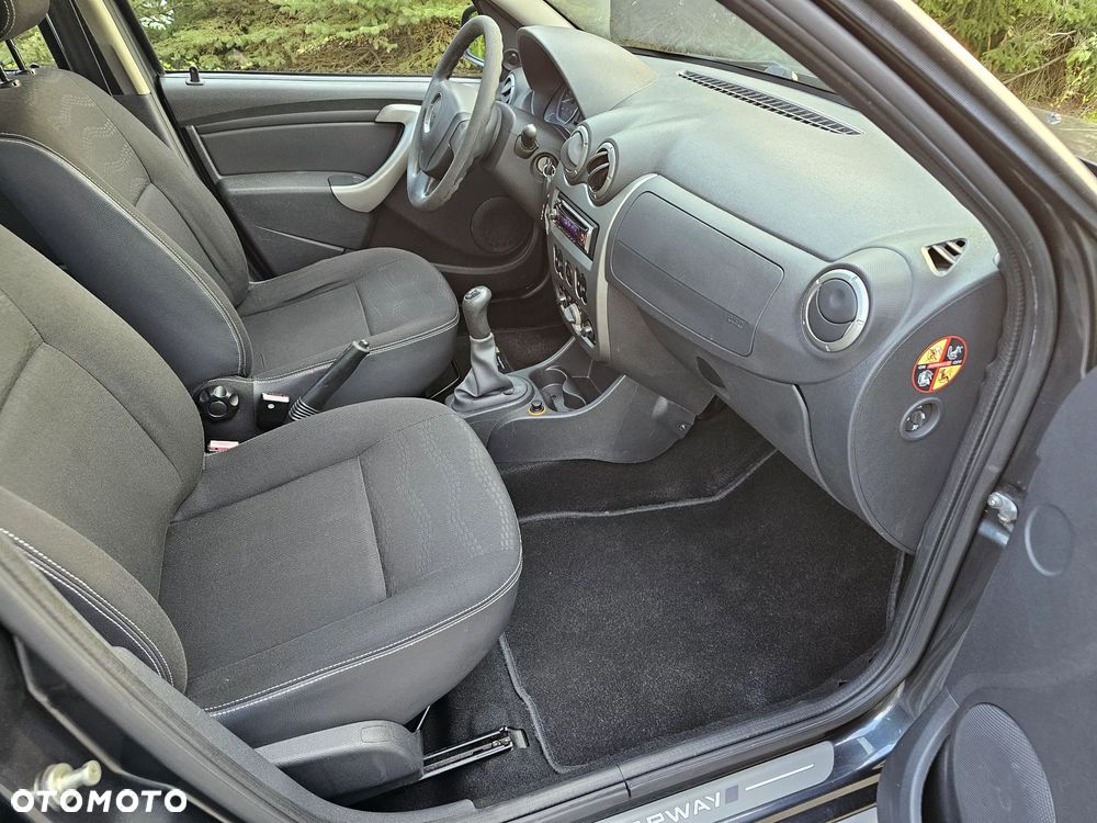 Dacia Sandero Stepway 1.6 - 5
