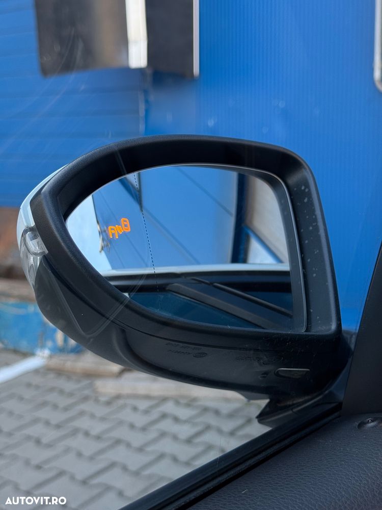 Volkswagen Golf 2.0 TDI DSG Sound - 18