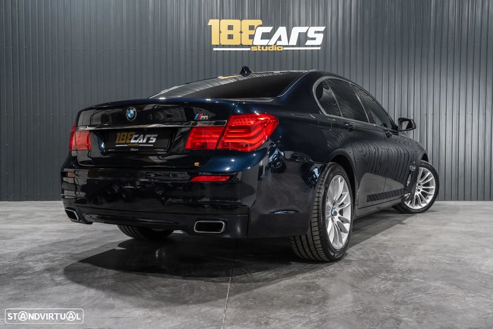 BMW 740 d Pack M - 47