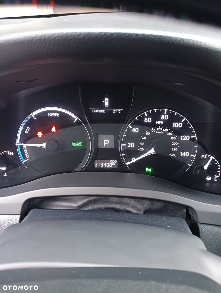 Lexus RX - 16
