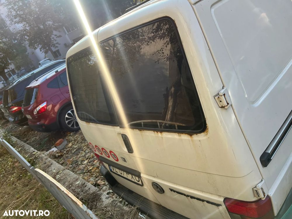 Volkswagen Transporter - 9