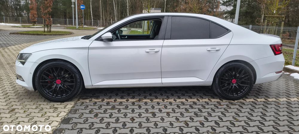 Skoda Superb 2.0 TDI DSG L&K - 8