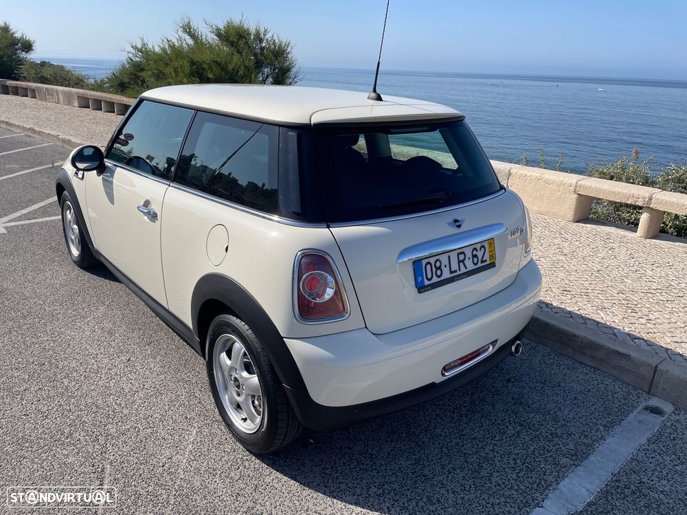 MINI 3 Portas One D - 3