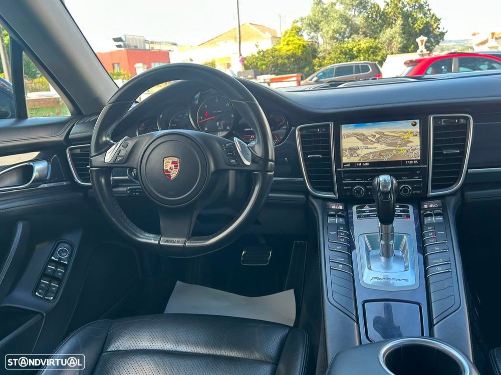 Porsche Panamera Platinum Edition - 38