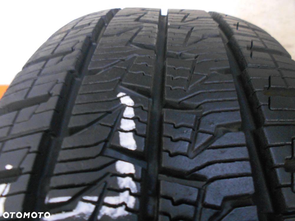 OPONA POJEDYNKA 215/65R16C CONTINENTAL VAN CONTACT 4 SEASON DOT 4725 9.3MM - 2