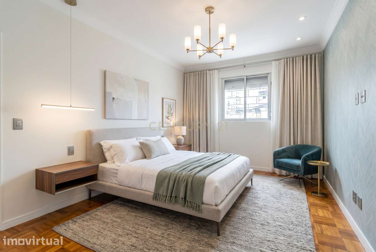 Apartamento com Potencial de Valorização em Almada - Grande imagem: 2/34