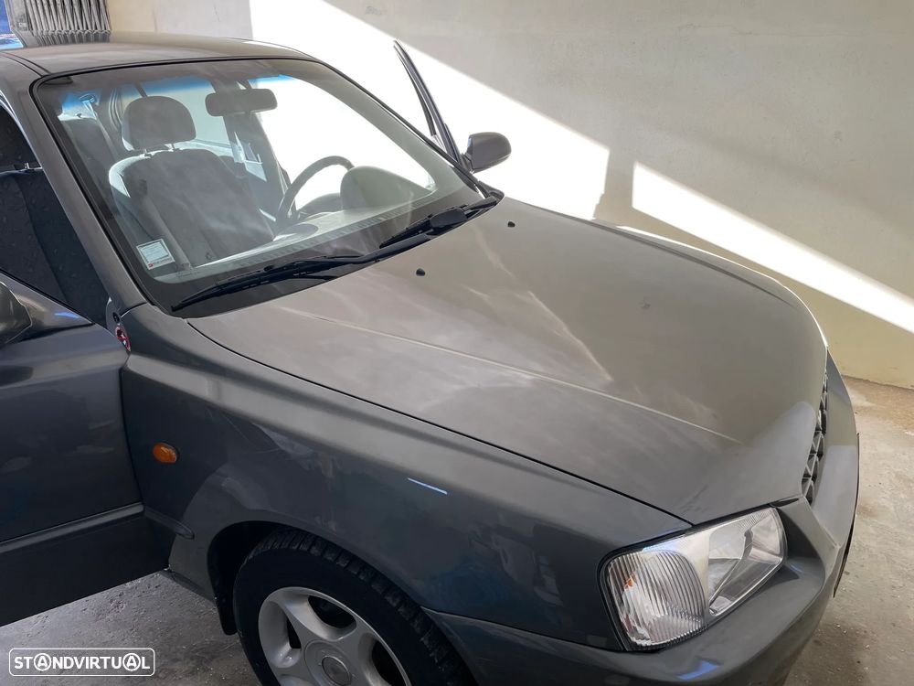 Hyundai Accent 1.3 GLS - 18