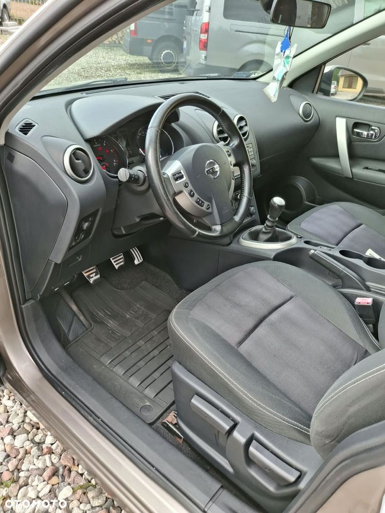 Nissan Qashqai+2 - 6