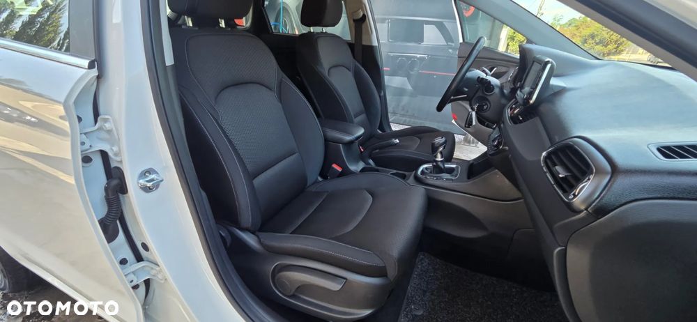 Hyundai i30 1.0 T-GDI EDITION 30+ - 37