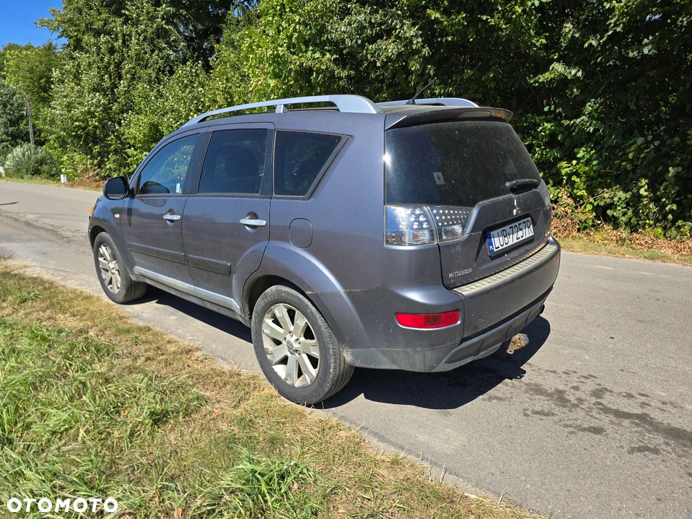 Mitsubishi Outlander 2.0 DID Instyle NAVI - 7