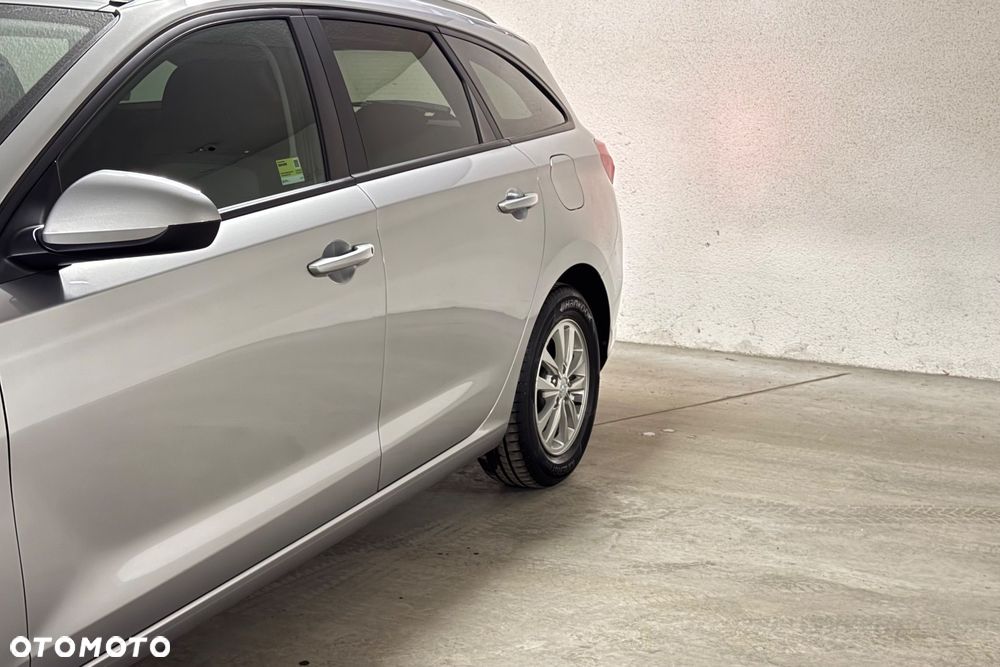 Hyundai i30 1.0 T-GDI Modern - 10