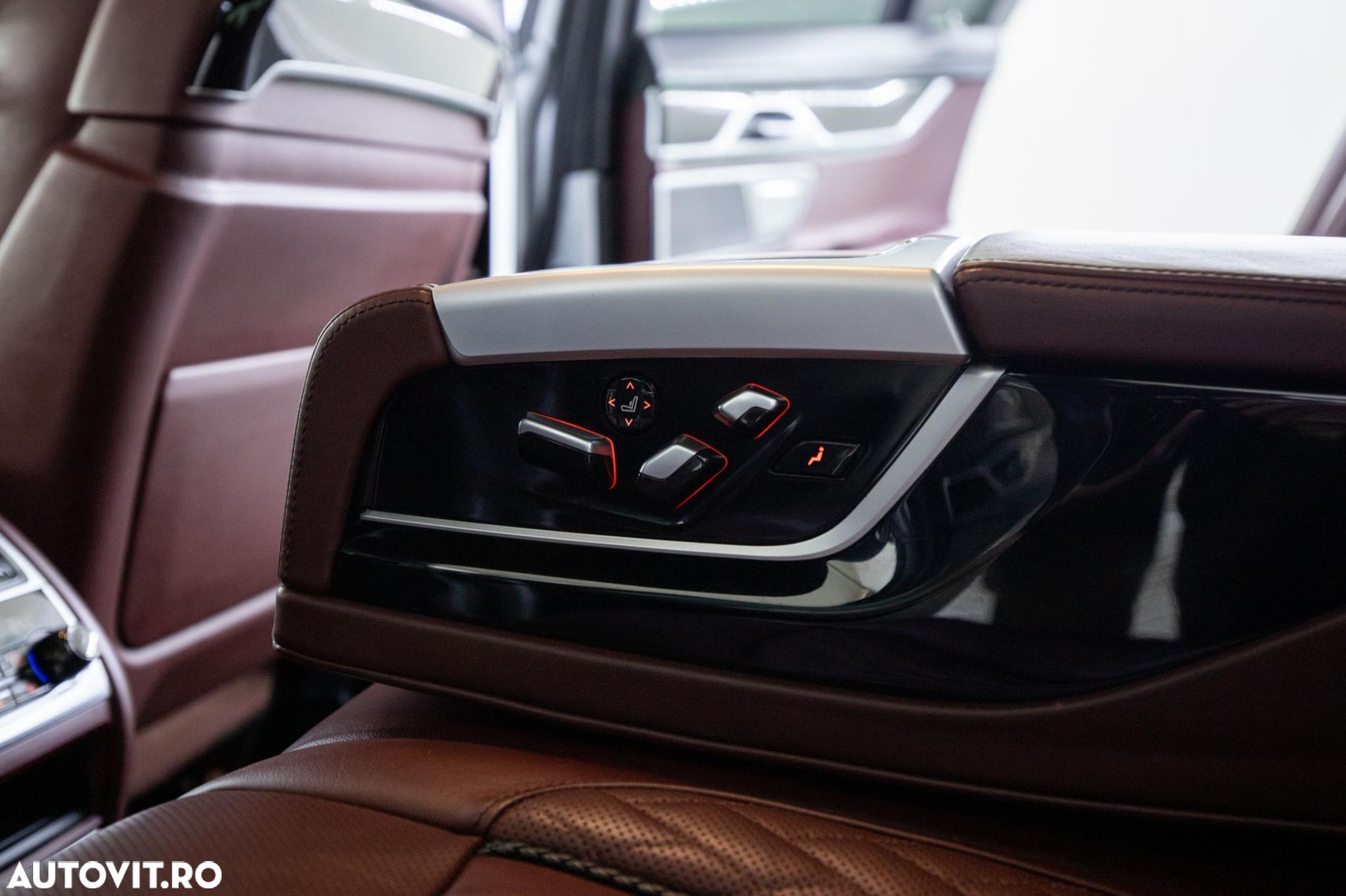 BMW Seria 7 - 18