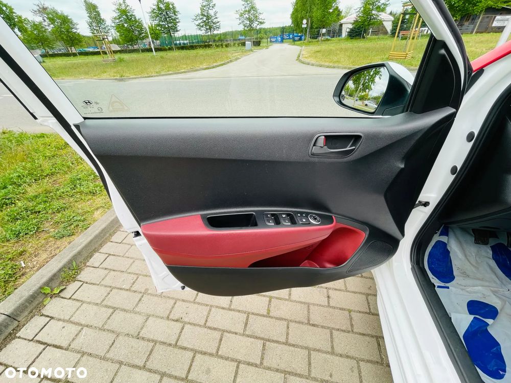 Hyundai i10 1.2 Fifa World Cup Edition - 14