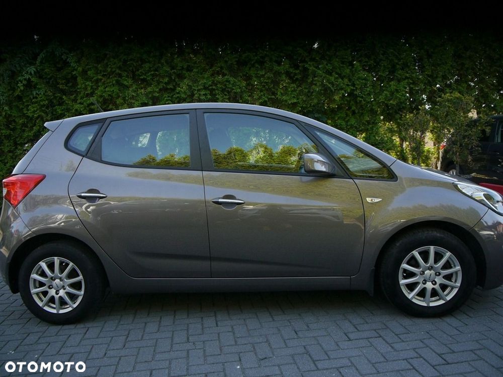 Hyundai ix20 - 11