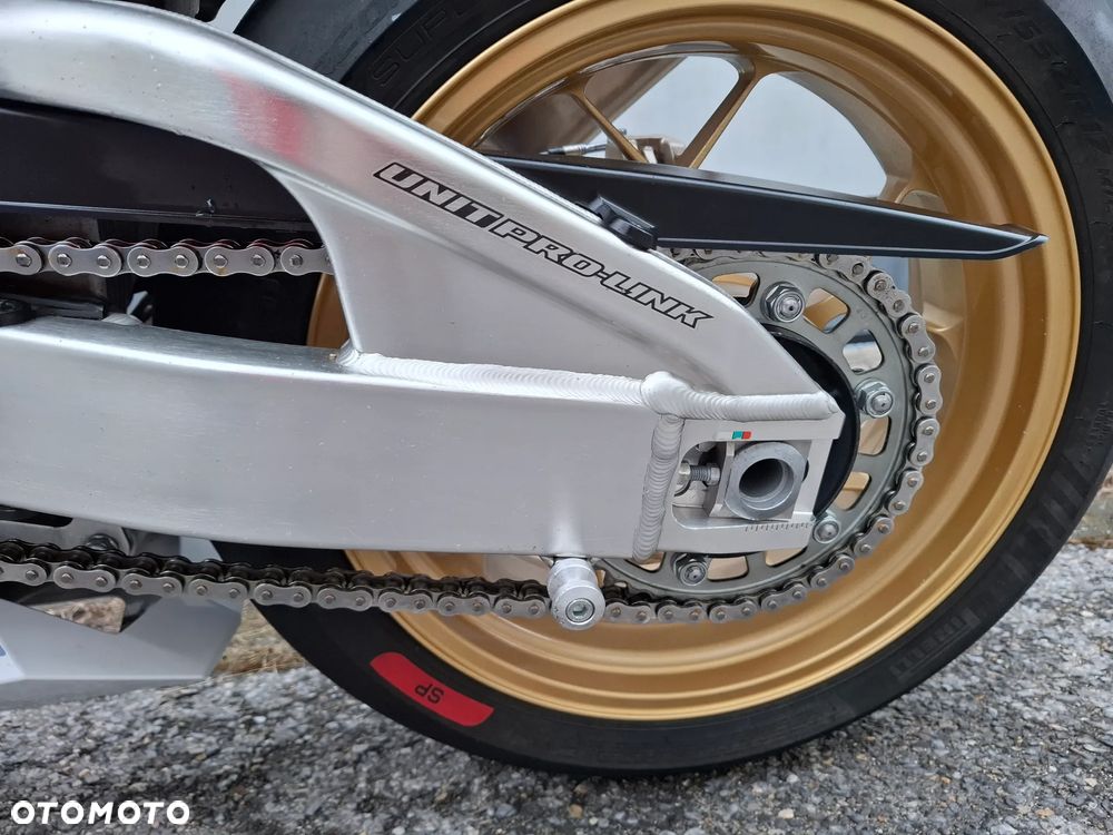 Honda CBR - 36
