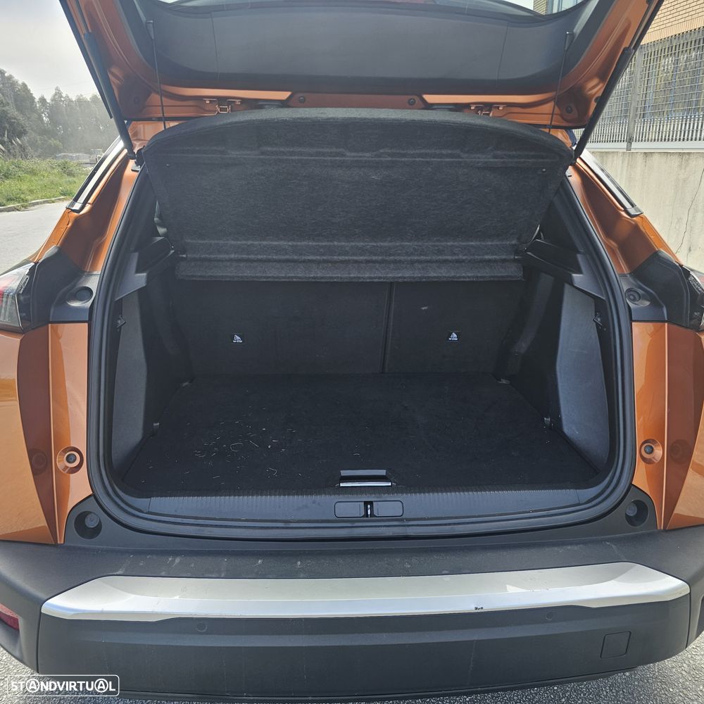 Peugeot e-2008 50 kWh GT - 21