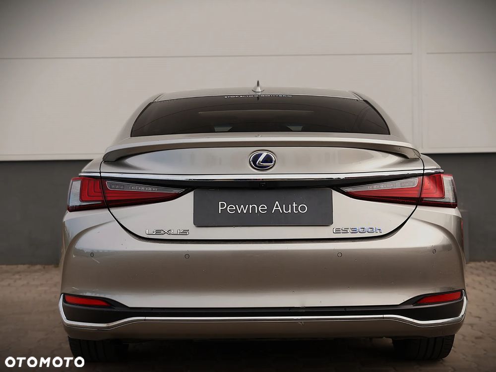 Lexus ES - 13