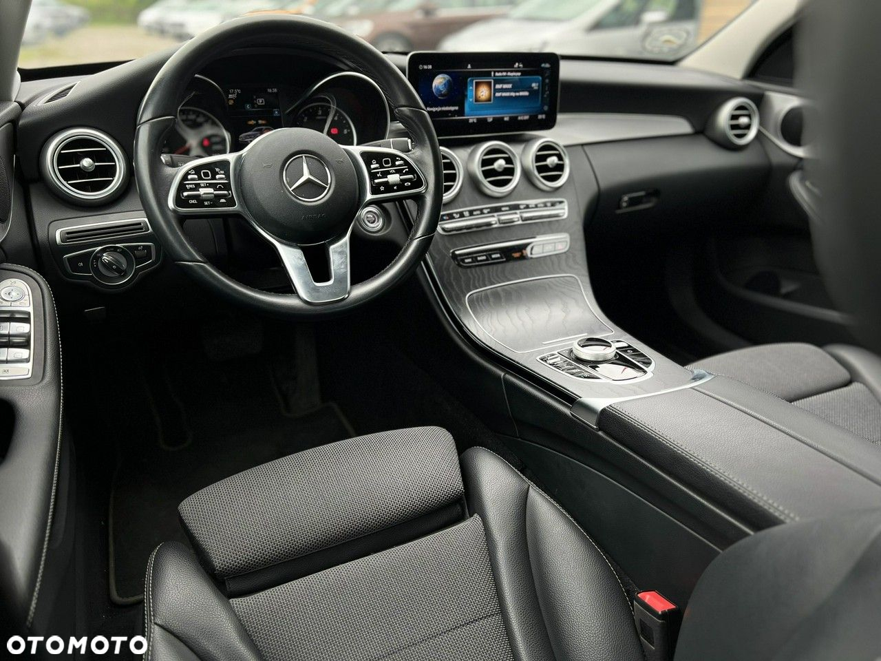 Mercedes-Benz Klasa C 220 d 9G-TRONIC - 10