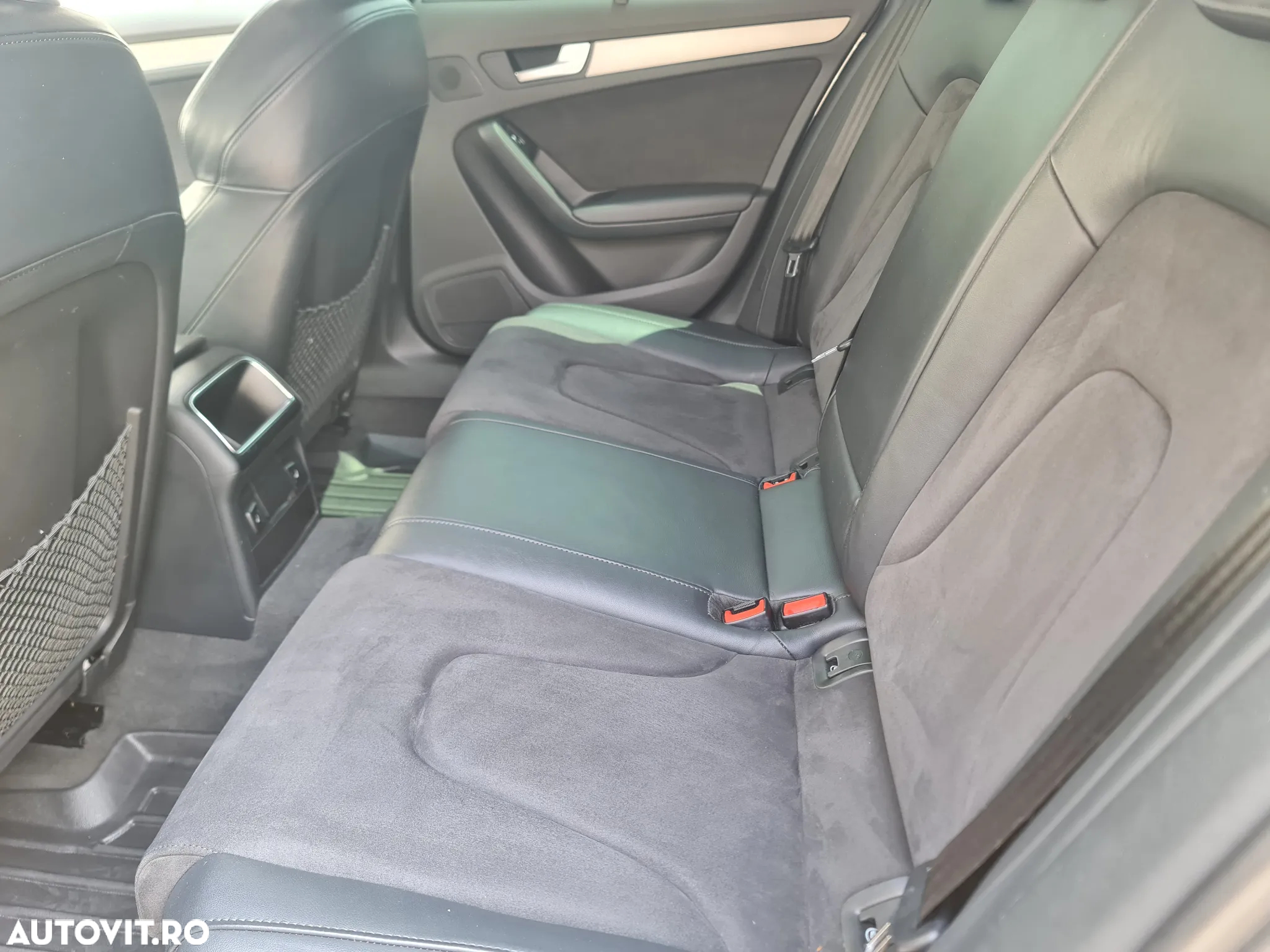 Audi A4 Avant 2.0 40 TDI quattro S tronic Advanced - 12