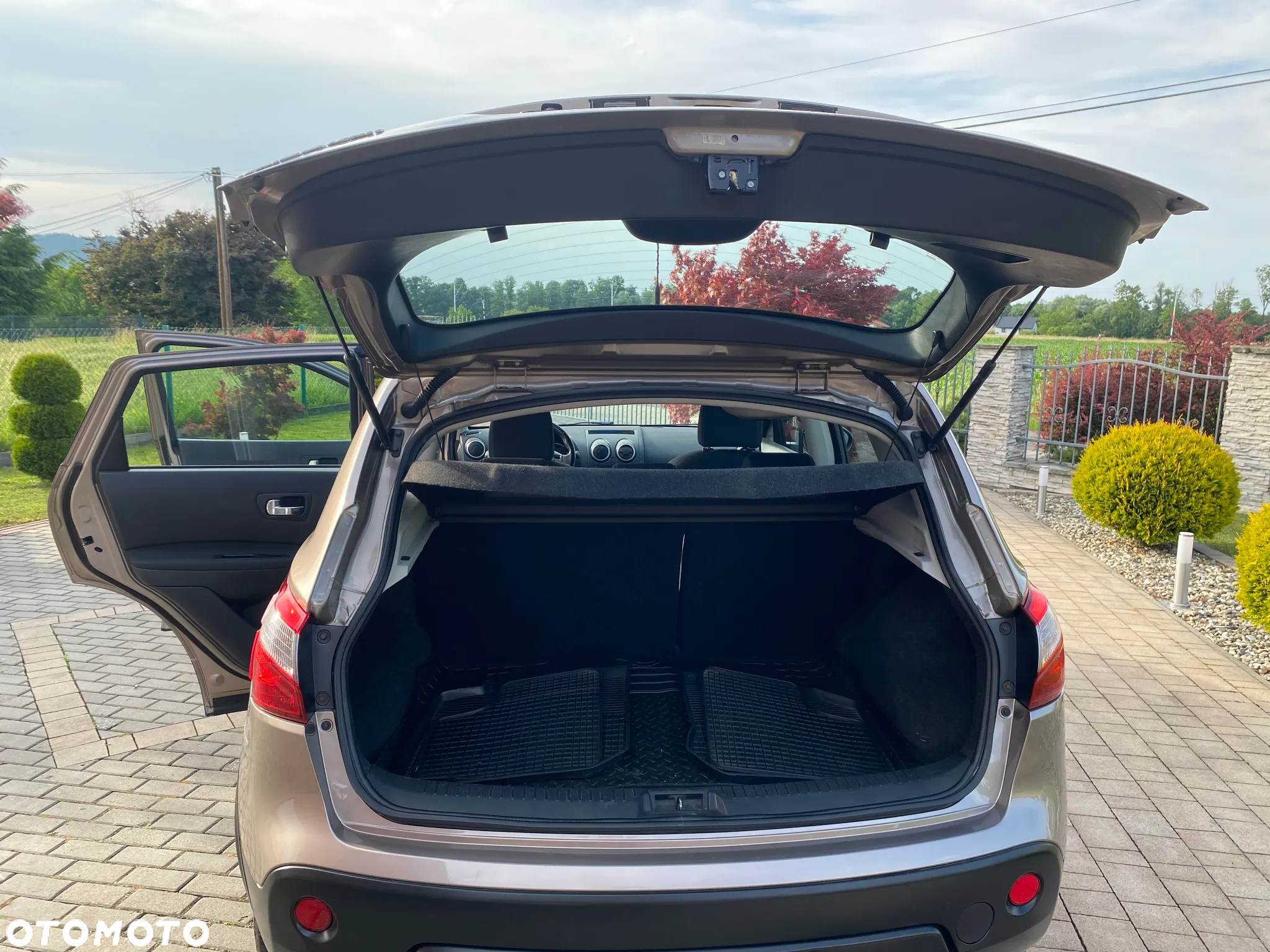 Nissan Qashqai 2.0 4x4 tekna - 14