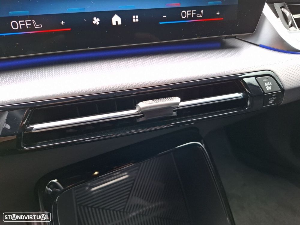 BMW x1 xDrive25e Pack Desportivo M - 26