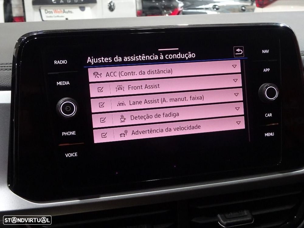 VW T-Roc 1.0 TSI Urban - 25