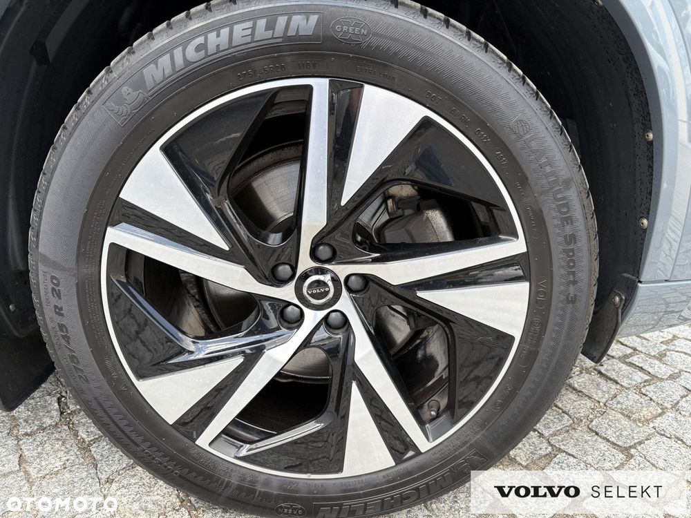 Volvo XC 90 - 9