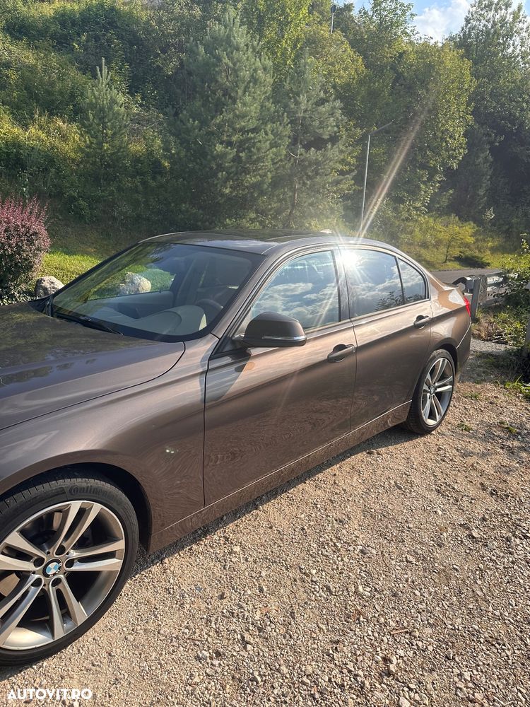 BMW Seria 3 328i Touring Aut. - 12