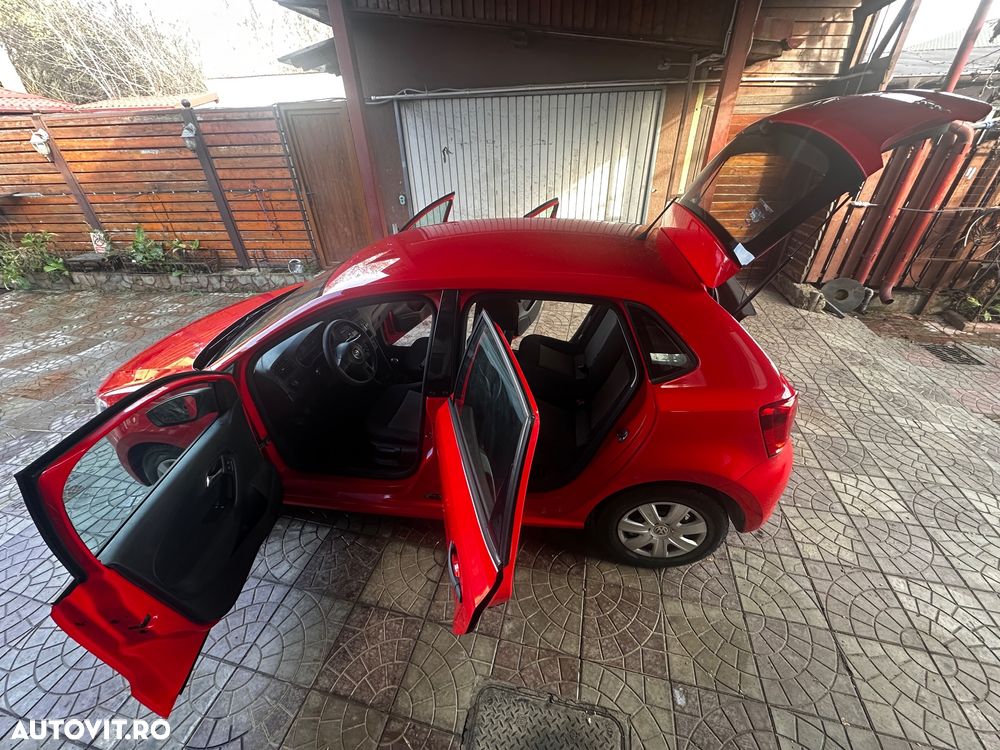 Volkswagen Polo 1.2 Attractive - 2