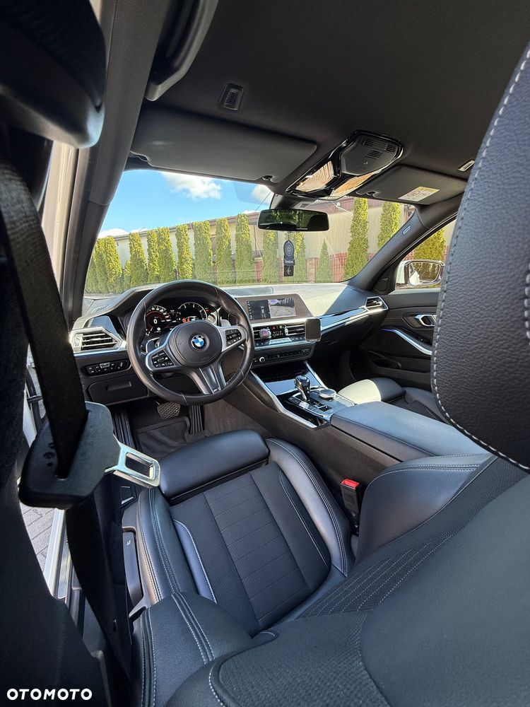 BMW Seria 3 320d xDrive Sport Line Shadow sport - 12