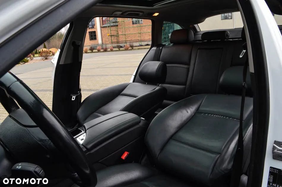 BMW Seria 5 520d Touring Luxury Line - 33