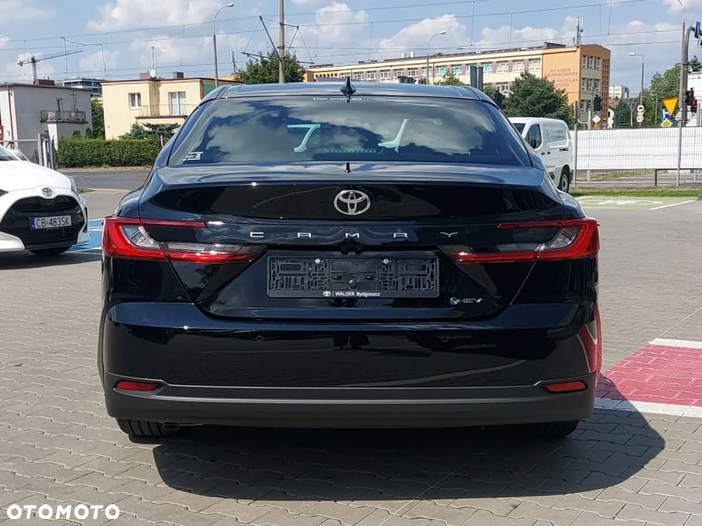 Toyota Camry 2.5 Hybrid Dynamic Force Executive e-CVT - 8