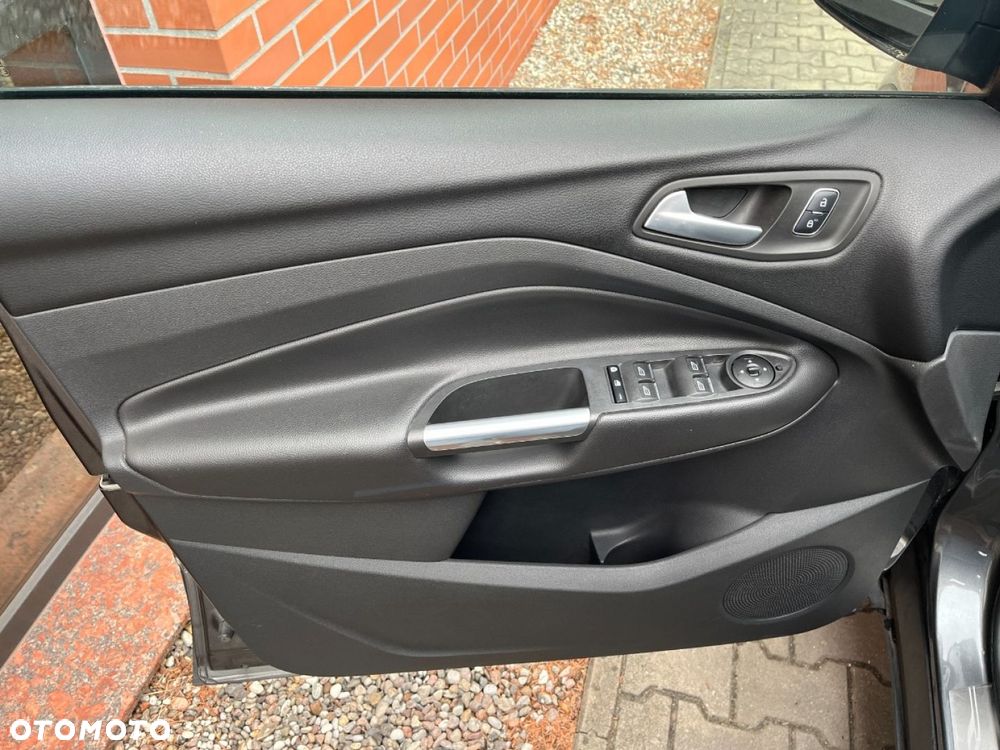 Ford Kuga 1.5 EcoBoost 4x4 Business Edition - 22