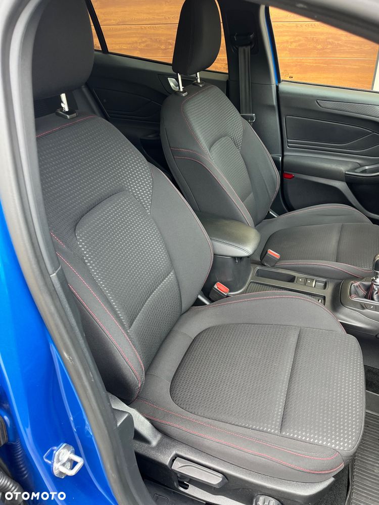 Ford Focus 1.5 EcoBoost ST-Line - 13