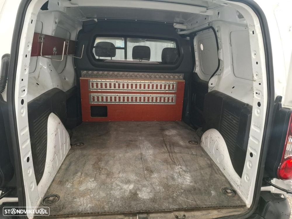Citroën BERLINGO 1.6Hdi 100CV * 3lug/ GPS/Ac/ c/IVA dedutível * - 6