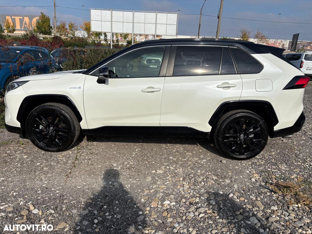 Toyota RAV4 - 8