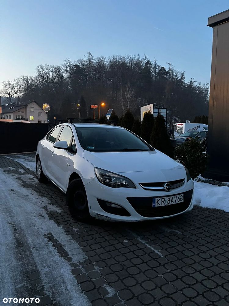 Opel Astra - 2