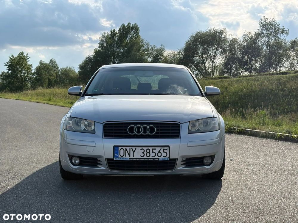Audi A3 3-drzwiowe 1.6 Ambition - 9