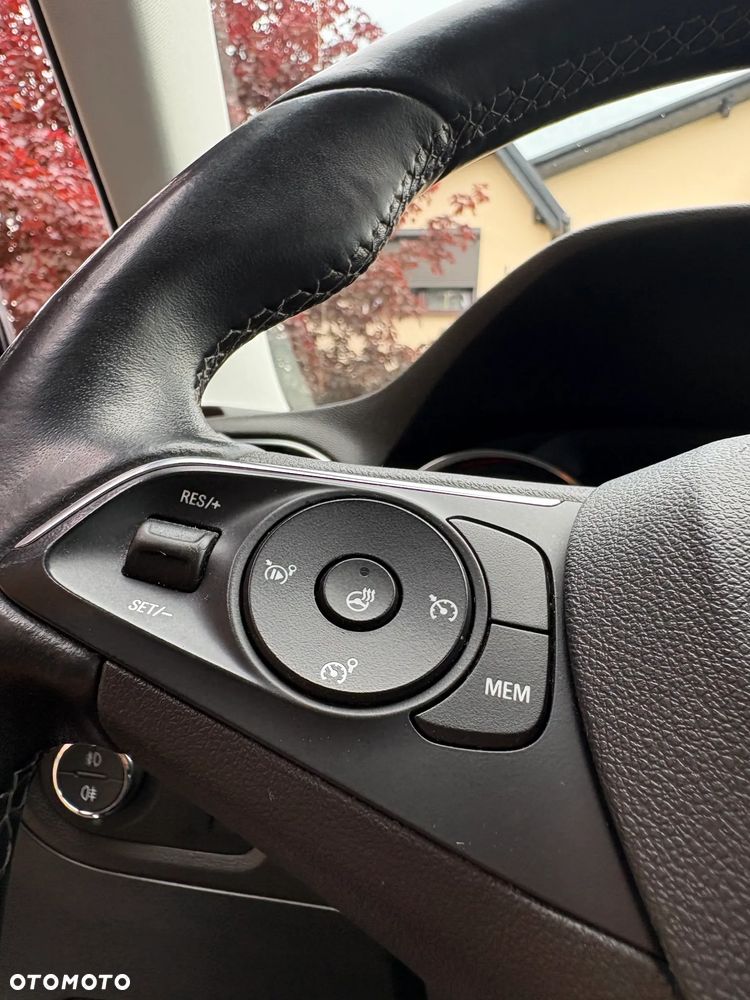 Opel Grandland X 1.2 T GPF Ultimate S&S - 20