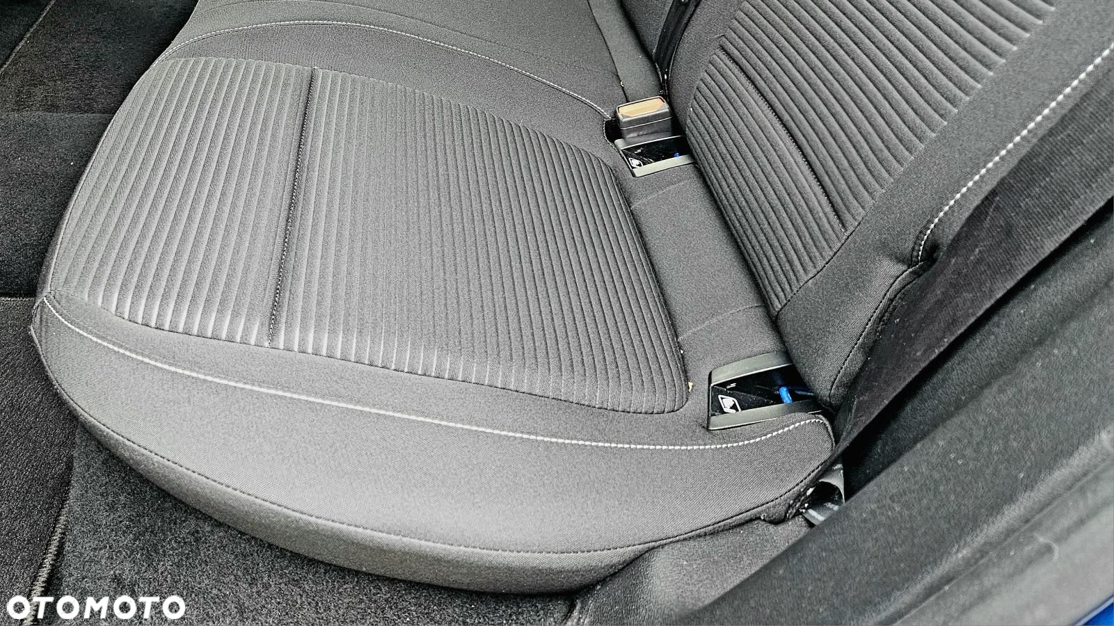 Ford Focus - 30