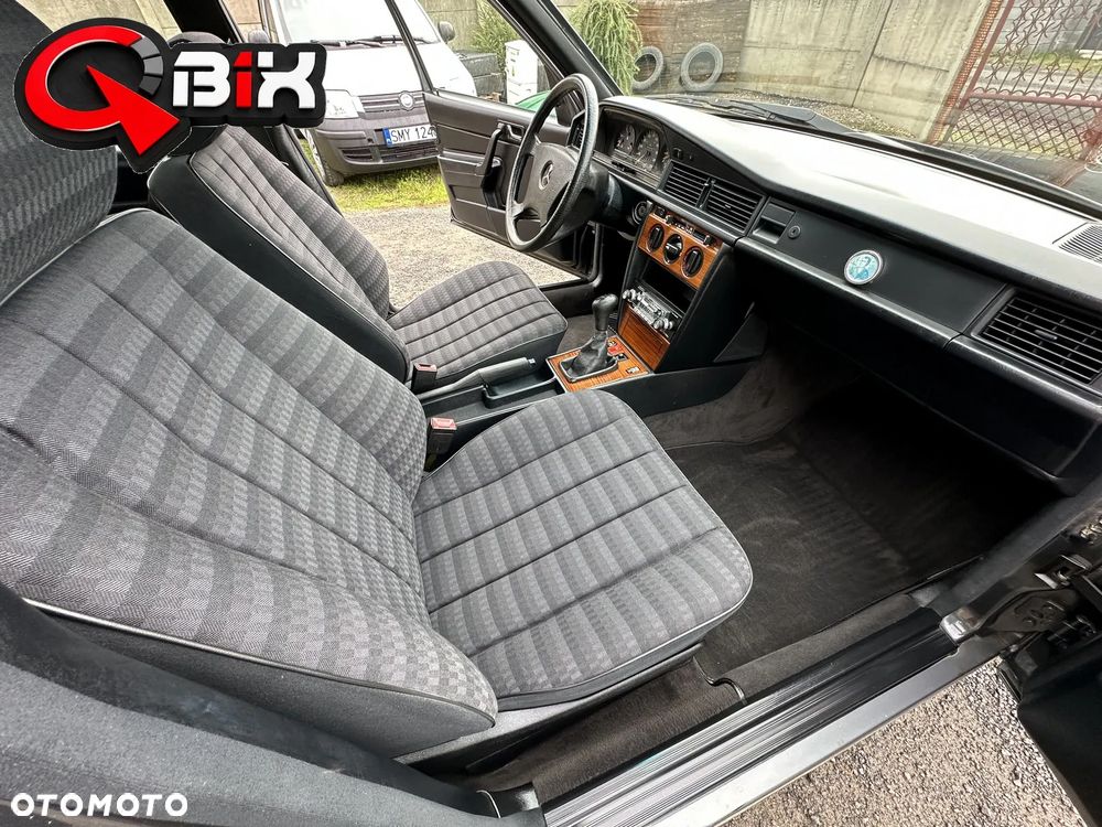 Mercedes-Benz W201 (190) - 25