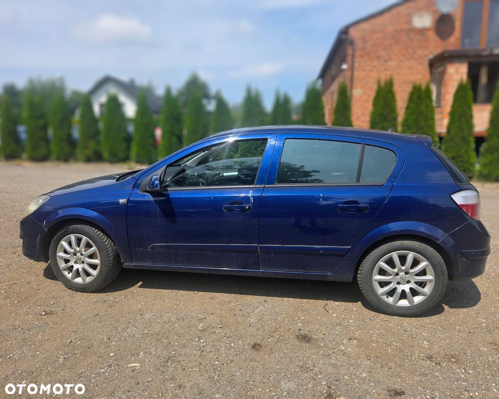 OPEL ASTRA H 1.4 16V 2004 Z12XEP Samochód na części - 4