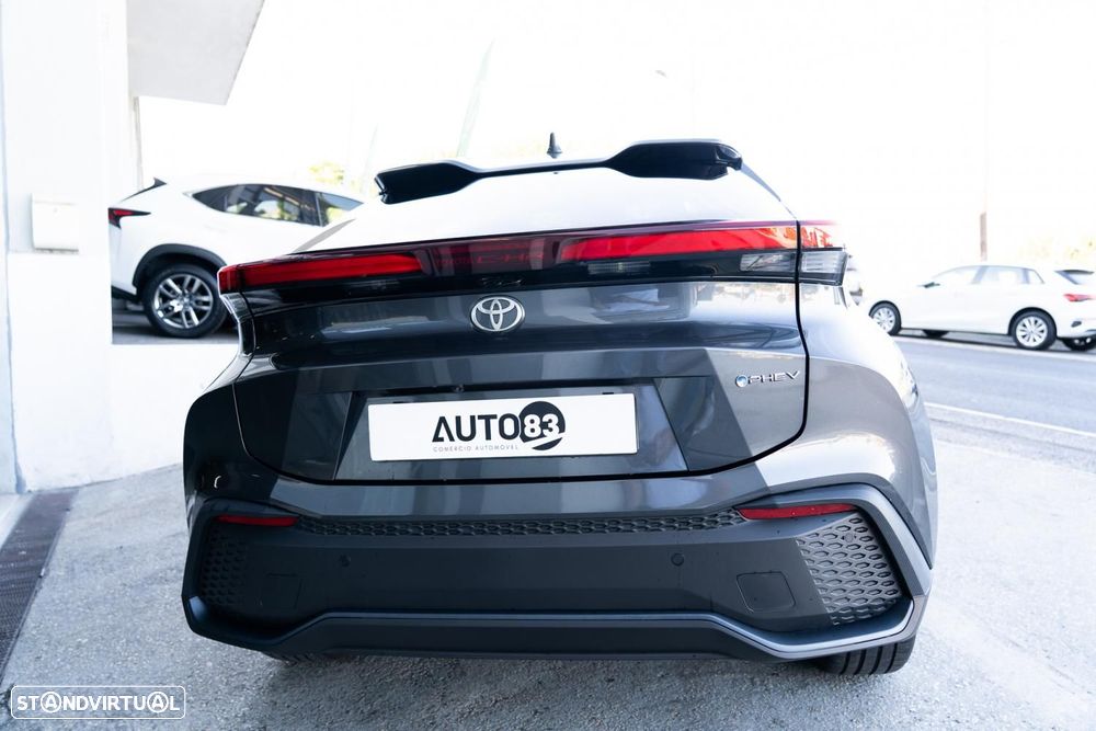 Toyota C-Hr 2024 photo 2