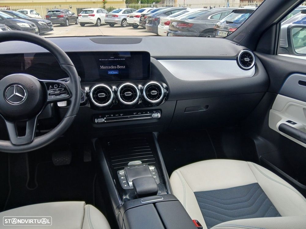 Mercedes-Benz GLA 250 e 8G-DCT - 13