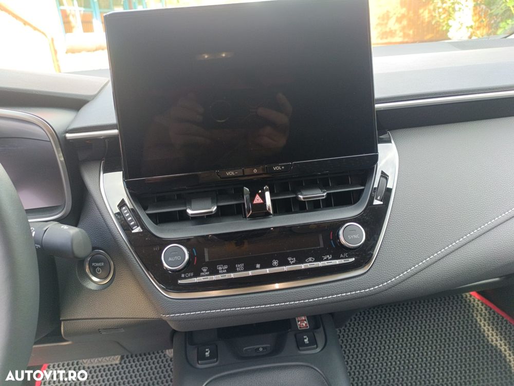 Toyota Corolla 1.8 HEV Dynamic - 12